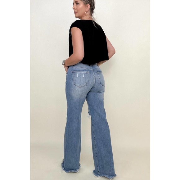 💥Risen Mid-Rise Button Down Wide Leg Jeans - Picture 5 of 8
